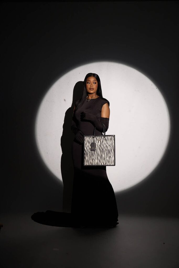 77031926-a695-4c10-9c67-68ab0d02f73a